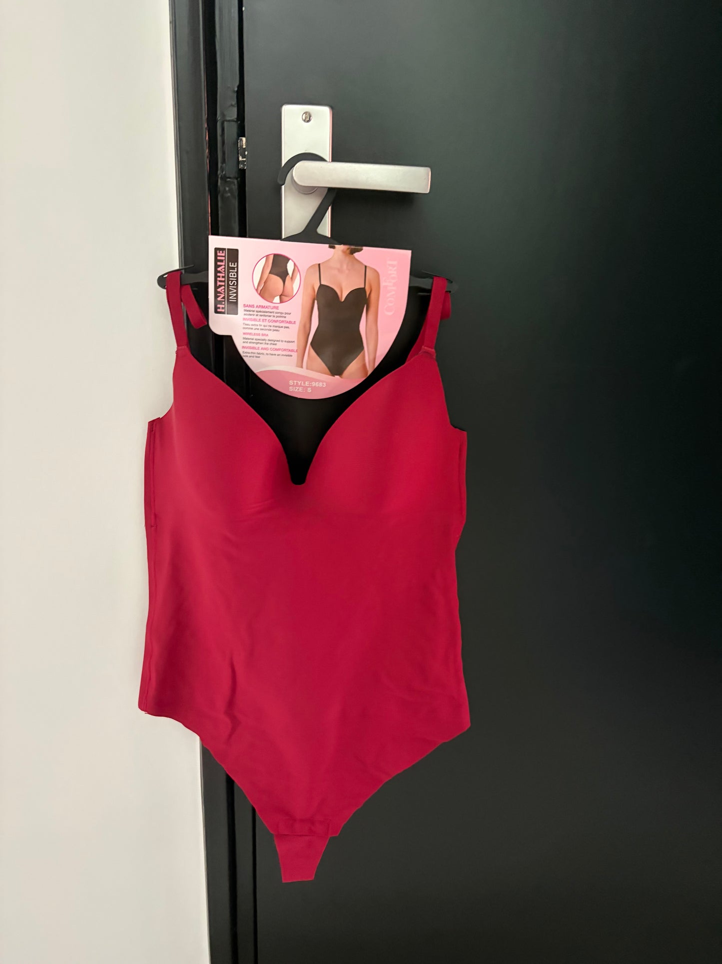 V-Neck body rood