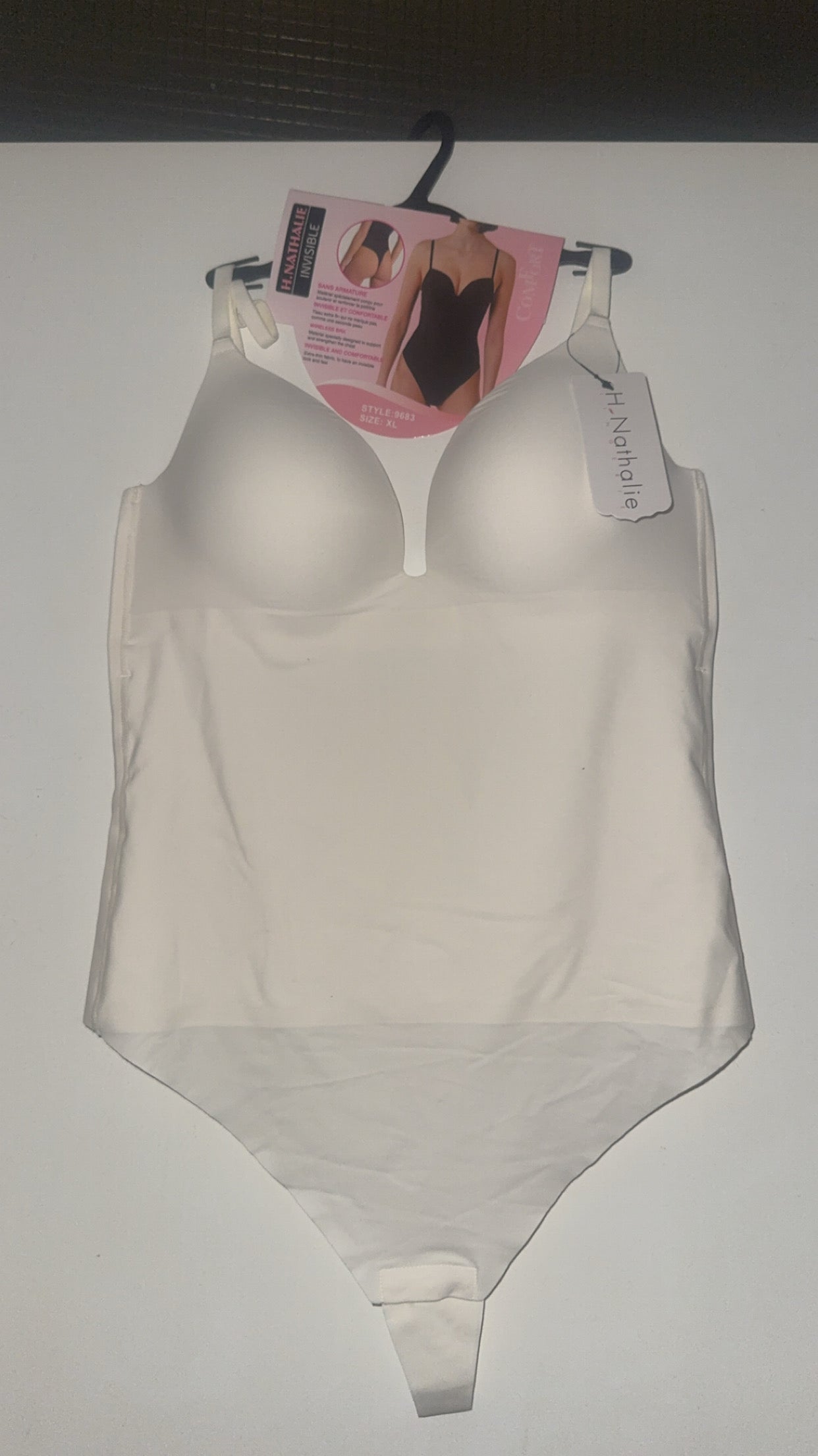 V-neck body wit