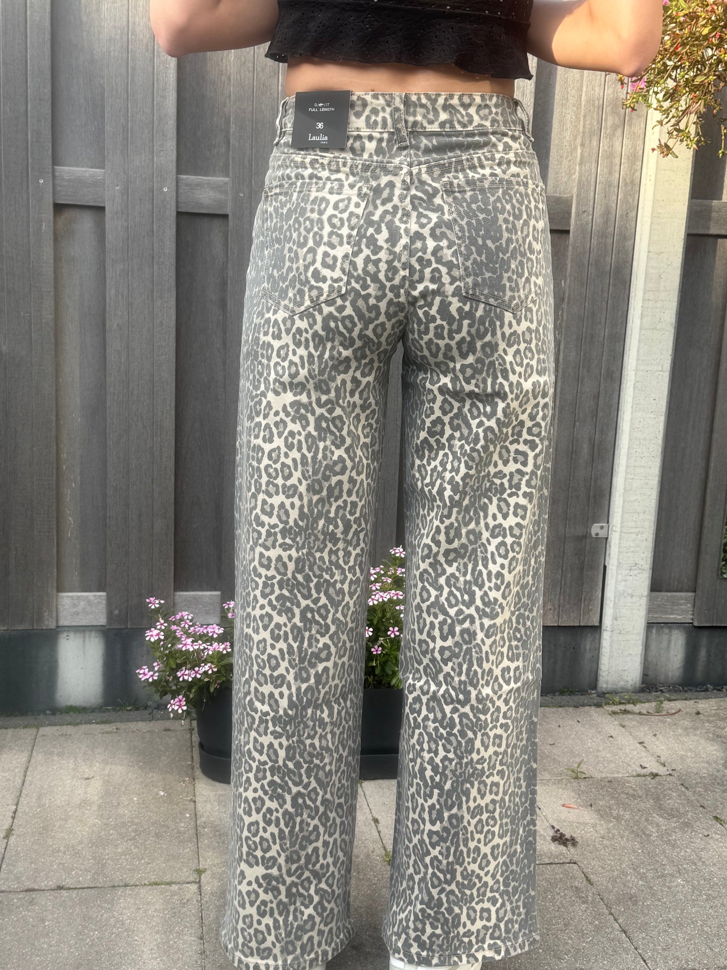 Leopard jeans