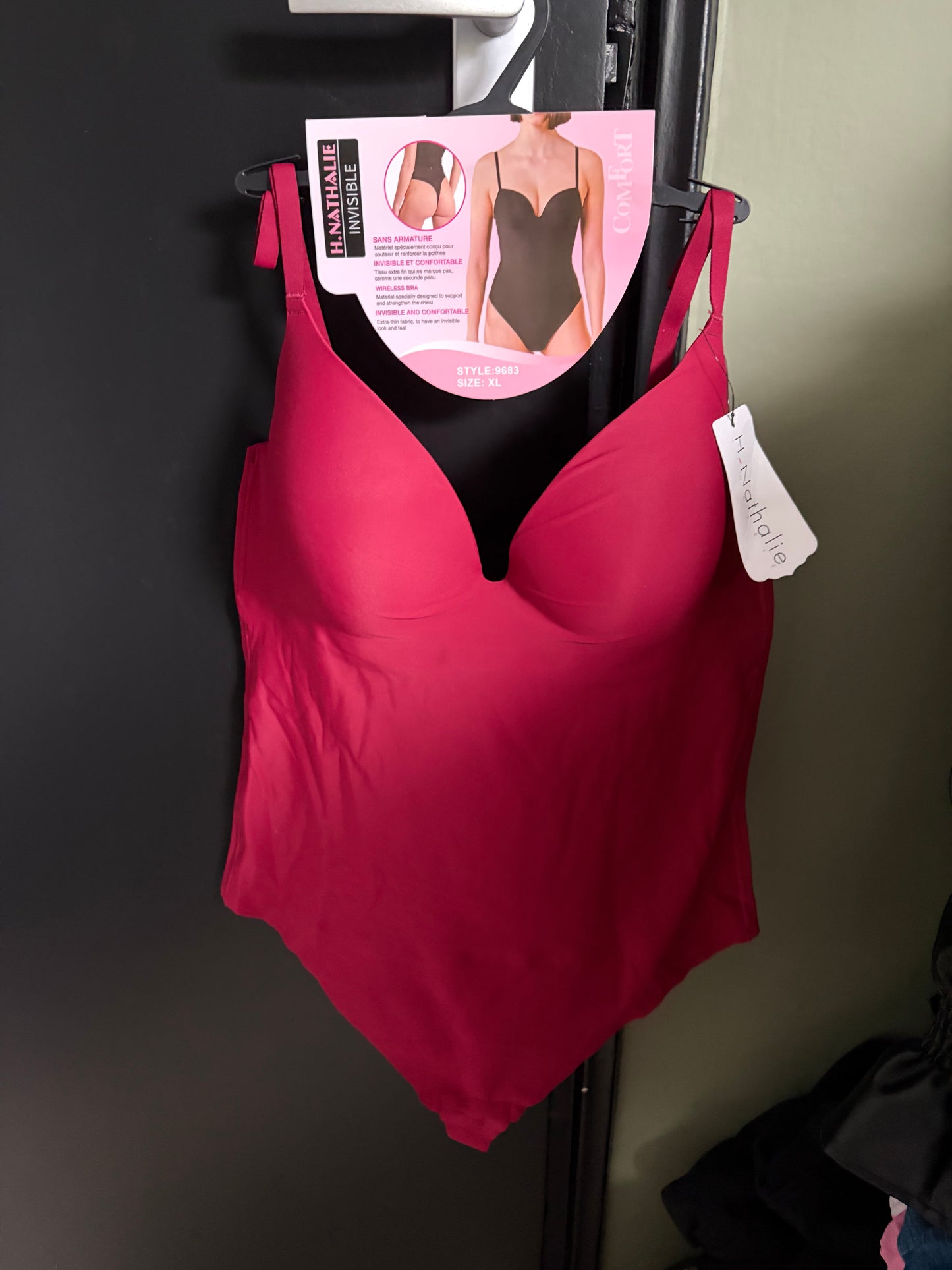 V-Neck body rood